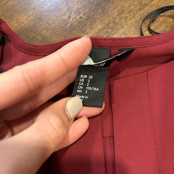 Various blouses - Picture 7 of 11